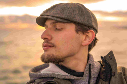 How to Style a Newsboy Cap for a Retro Look