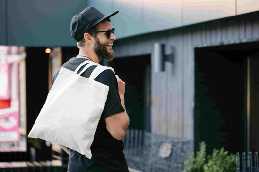 Men’s Tote Bags: How to Incorporate this Versatile Bag into Your Wardrobe