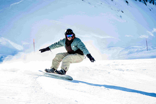Snowboarding and Men’s Fitness: Building Strength, Balance, and Endurance