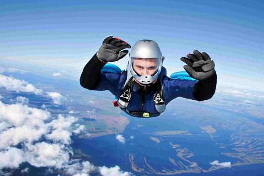 Skydiving for Mental and Physical Health: Conquering Fear and Building Confidence